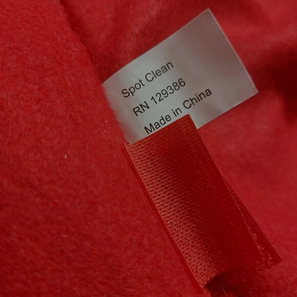 Holiday Home Red Christmas Tree Skirt with Cable Knit Texture - Picture 3 of 3